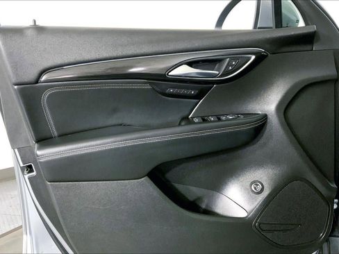 Used 2023 Buick Envision Essence image 24