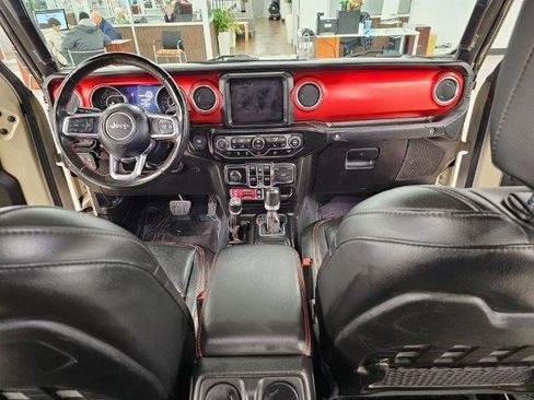 Used 2022 Jeep Gladiator Rubicon w/ Cold Weather Group image 9