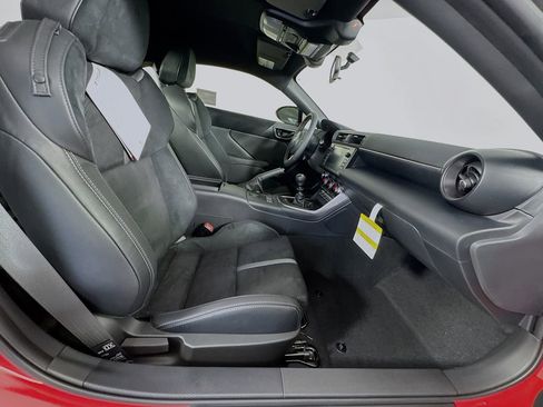 New 2026 Toyota GR86 Premium w/ Performance Package RWD image 31