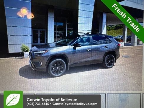 Used 2023 Toyota RAV4 XSE AWD/4WD image 13