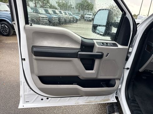 Used 2020 Ford F250 XL w/ STX Appearance Package image 12