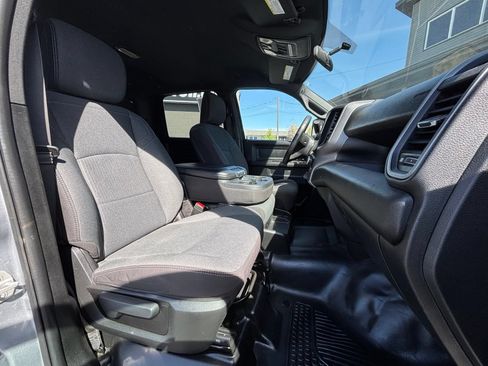 Used 2024 RAM 3500 Tradesman w/ Chrome Appearance Group AWD/4WD image 23