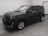 Used 2023 Kia Soul LX w/ LX Technology Package image 2
