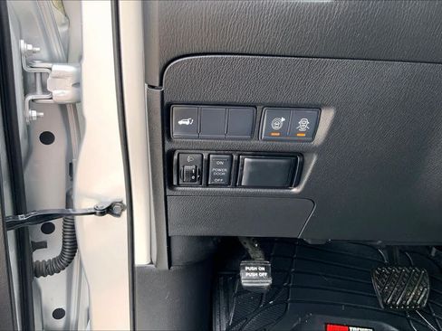 Used 2019 Nissan Armada SL w/ Premium Package AWD/4WD image 33