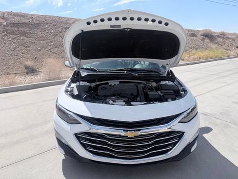 Used 2022 Chevrolet Malibu LT FWD image 34