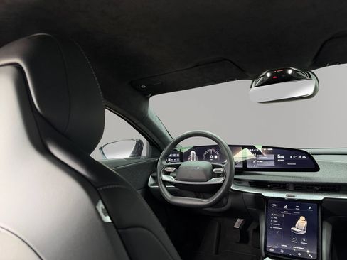 Used 2024 Lucid Air Touring AWD/4WD image 28