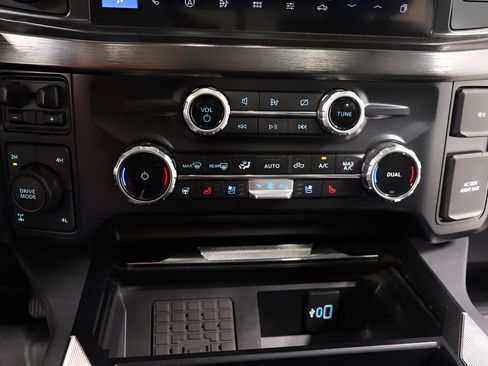 Used 2024 Ford F250 Lariat w/ Lariat Ultimate Package AWD/4WD image 11