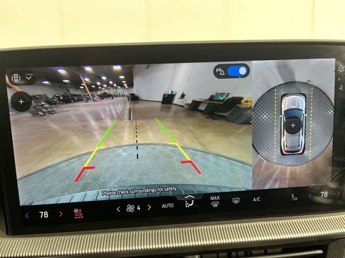 Used 2025 Ford Explorer ST-Line image 19