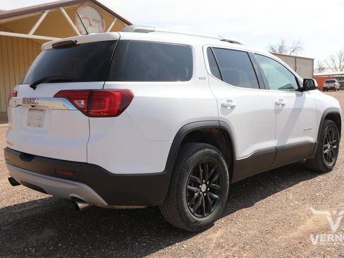 Used 2019 GMC Acadia SLT w/ LPO, Cargo Package image 4