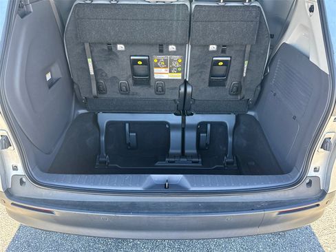 Certified 2023 Toyota Sienna XLE image 17