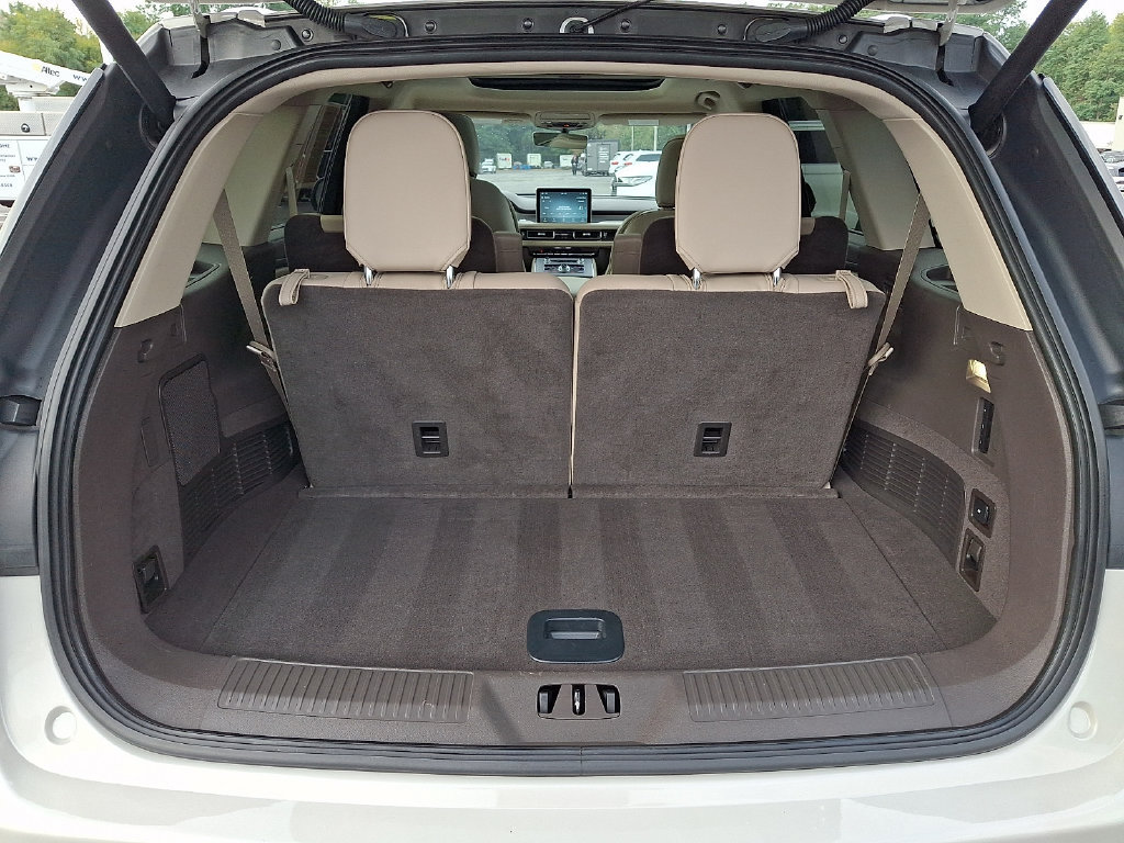 Certified 2023 Lincoln Aviator AWD w/ Premium Package image 30
