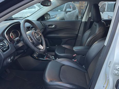 Used 2021 Jeep Compass Latitude image 8