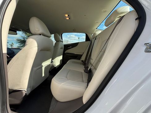 Used 2024 Chevrolet Malibu LT image 25