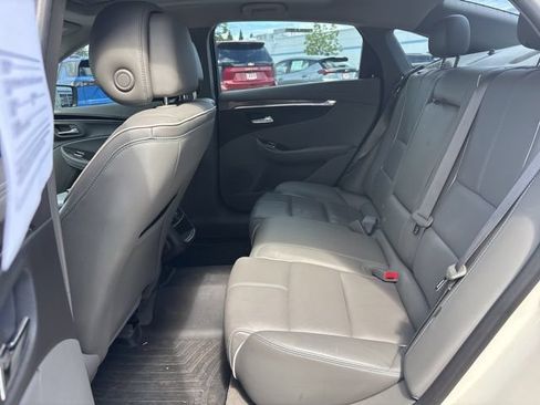 Used 2014 Chevrolet Impala LTZ FWD image 29