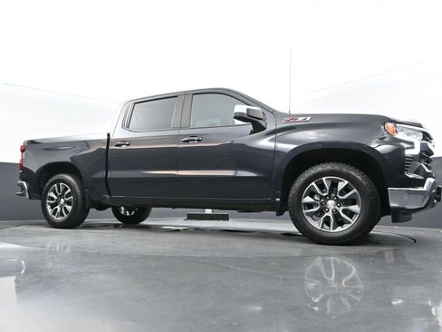 Used 2023 Chevrolet Silverado 1500 LT w/ Z71 Off-Road Package image 41