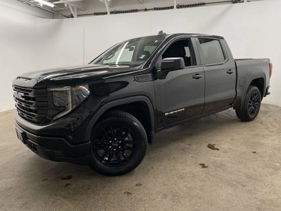 Used 2024 GMC Sierra 1500 Pro w/ Graphite Edition