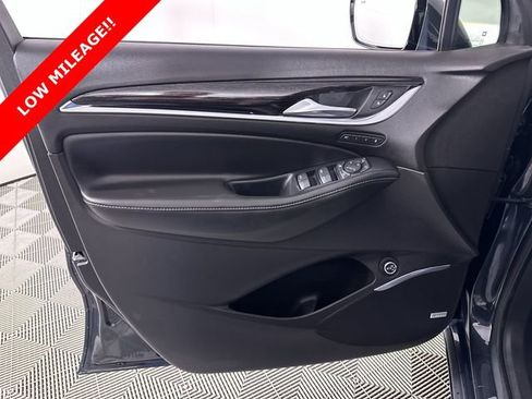 Used 2021 Buick Enclave Avenir image 23