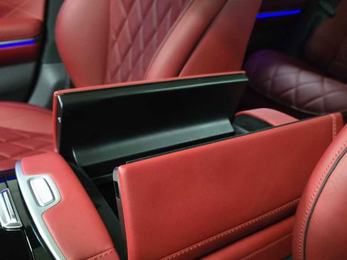 Used 2024 Mercedes-Benz S 580 4MATIC Sedan image 33