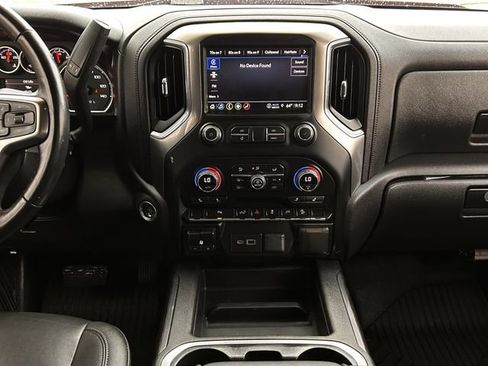 Used 2022 Chevrolet Silverado 1500 LT Trail Boss w/ LT Trail Boss Premium Package image 18