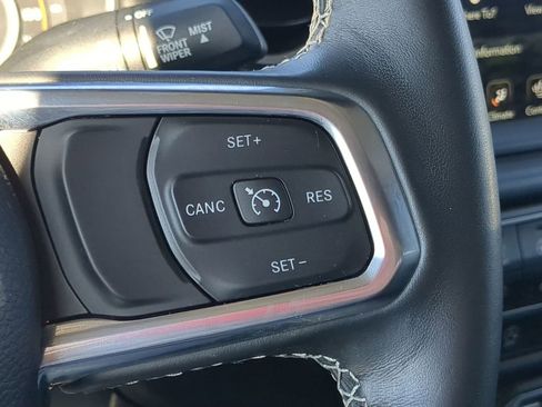 Used 2022 Jeep Gladiator Overland w/ Popular Equipment Package image 18