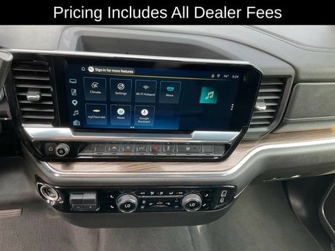 Used 2025 Chevrolet Silverado 1500 LT AWD/4WD image 13