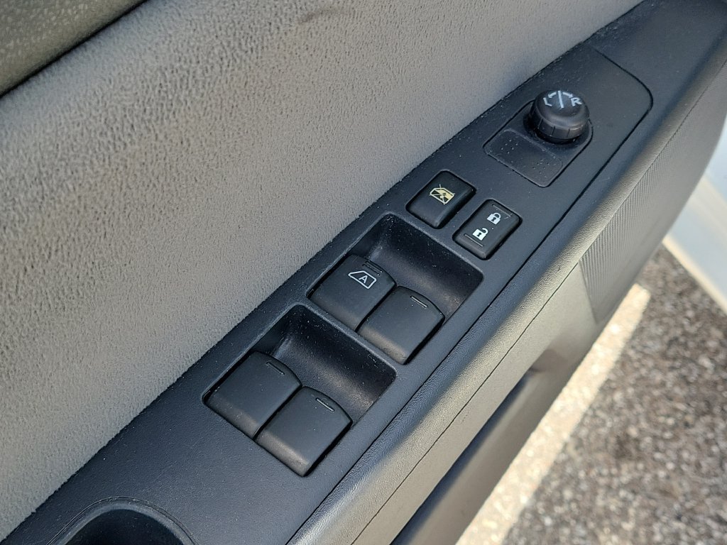Used 2012 Nissan Sentra 2.0 S FWD image 16