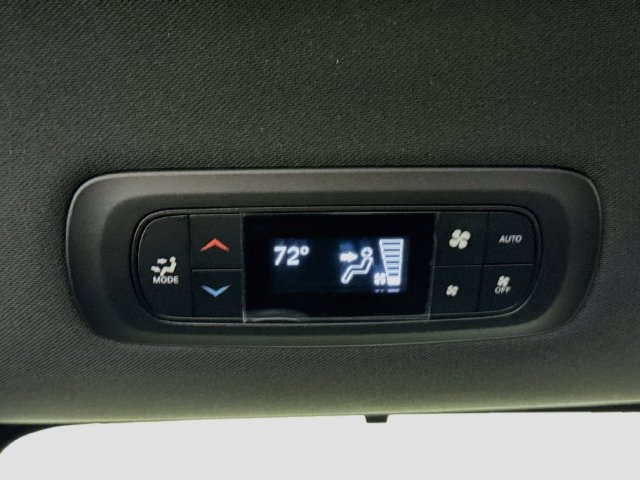 New 2027 Chrysler Pacifica Select AWD/4WD image 25
