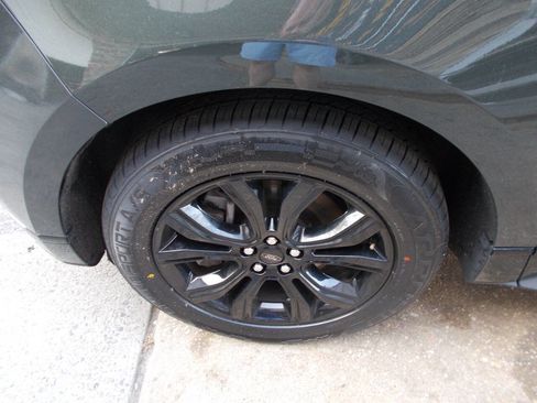 Used 2022 Ford Edge SE w/ Black Appearance Package AWD/4WD image 8
