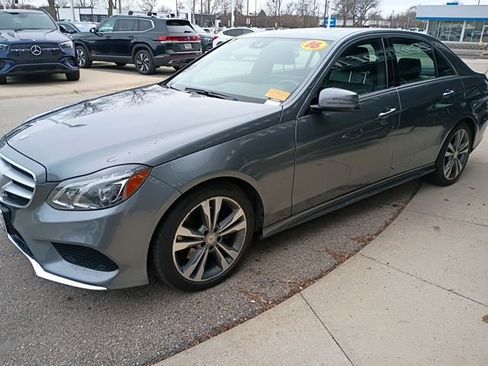 Certified 2016 Mercedes-Benz E 350 4MATIC Sedan image 7