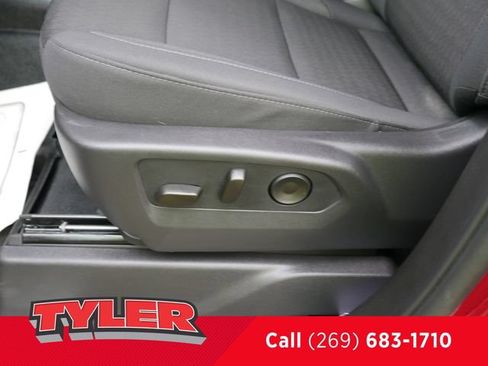 Used 2026 Chevrolet Silverado 1500 RST w/ RST Select Package AWD/4WD image 25