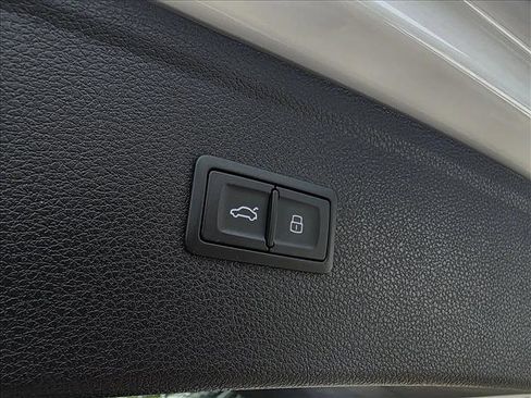 Certified 2023 Audi Q5 2.0T Premium Plus w/ Premium Plus Package AWD/4WD image 25