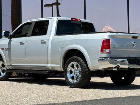 Used 2016 RAM 1500 Laramie w/ Convenience Group AWD/4WD image 7