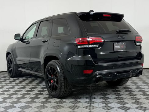 Used 2021 Jeep Grand Cherokee SRT w/ Trailer Tow Group IV AWD/4WD image 3