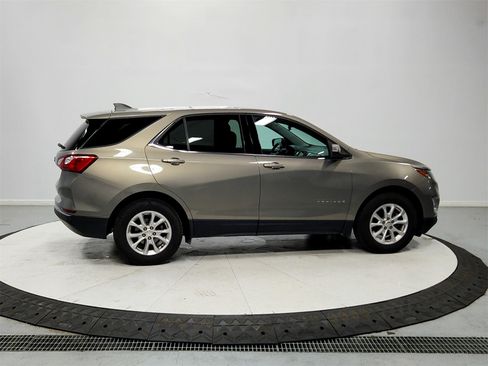 Used 2019 Chevrolet Equinox LT image 8