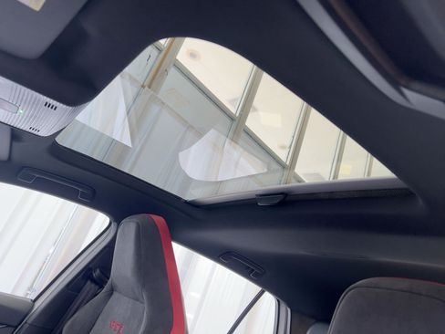 New 2026 Volkswagen Golf SE image 16