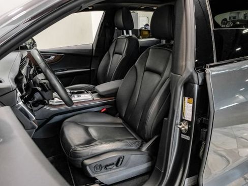 Used 2019 Audi Q8 Prestige w/ Year 1 Package AWD/4WD image 33