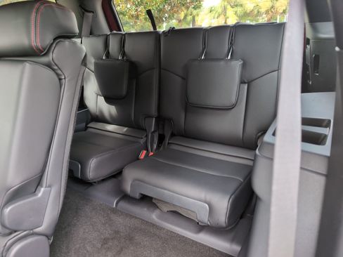 Certified 2025 Toyota 4Runner SR5 AWD/4WD image 31