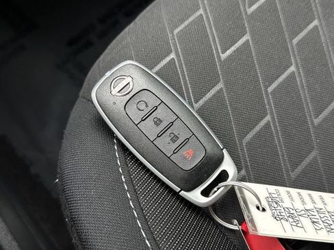 Used 2024 Nissan Kicks SV image 21