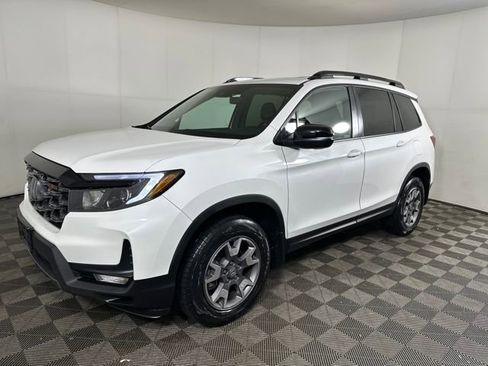 Used 2023 Honda Passport TrailSport image 7
