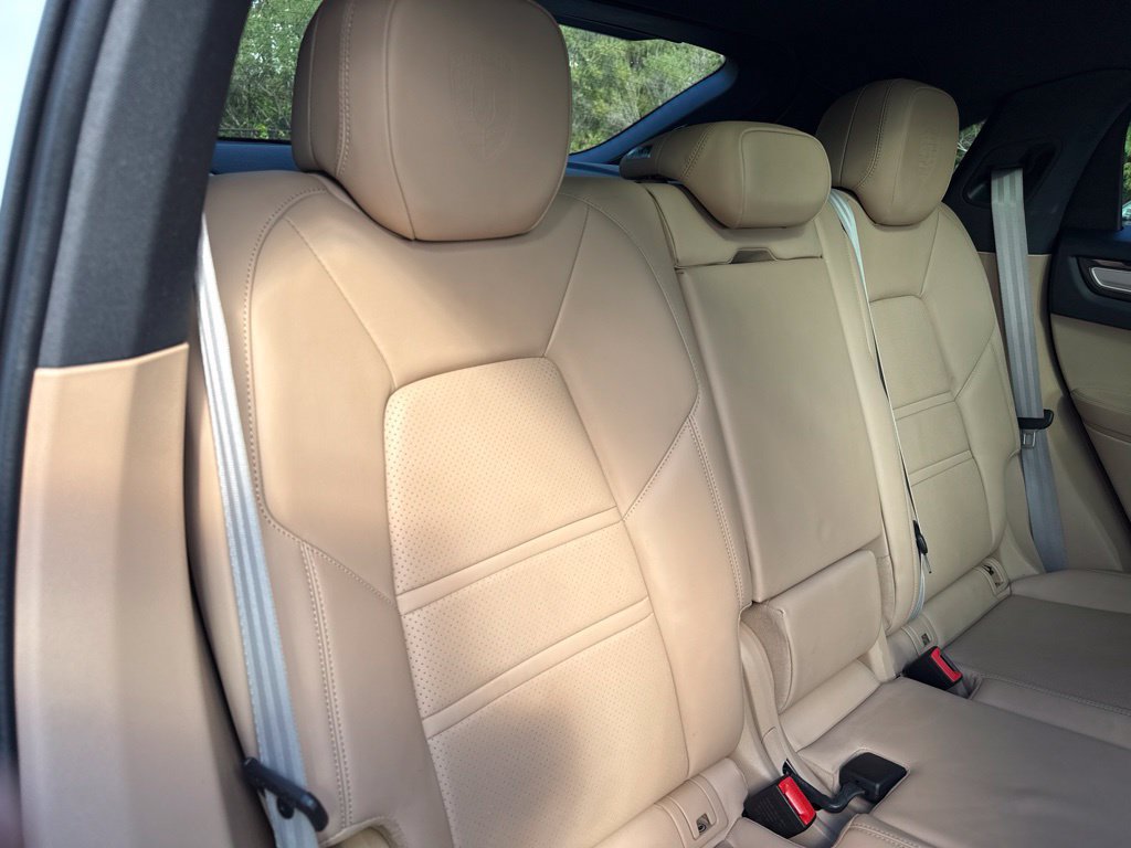 Used 2022 Porsche Cayenne Platinum Edition w/ Premium Package Plus AWD/4WD image 29