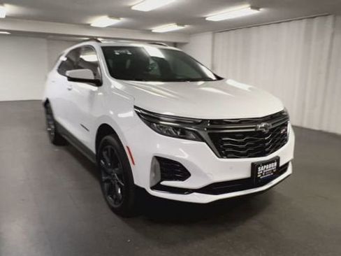 Certified 2023 Chevrolet Equinox RS w/ RS Leather Package AWD/4WD image 2