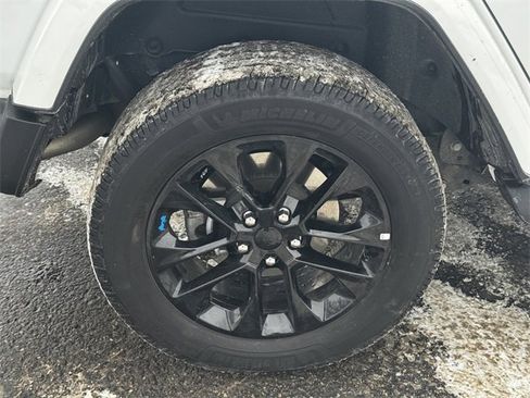 Certified 2022 Jeep Wrangler Unlimited Sahara w/ Cold Weather Group image 12