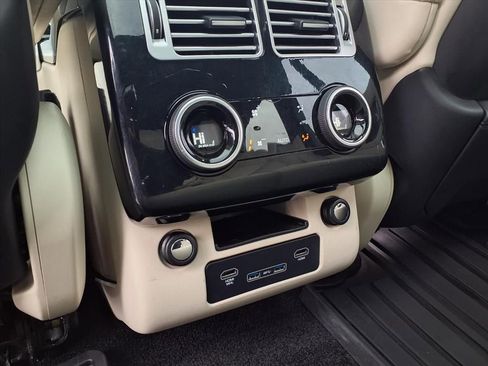 Used 2021 Land Rover Range Rover Westminster Edition image 24