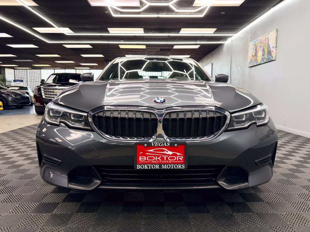 Used 2020 BMW 330i xDrive Sedan w/ Convenience Package AWD/4WD image 3