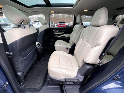Used 2023 Subaru Ascent Limited w/ Technology Package image 15