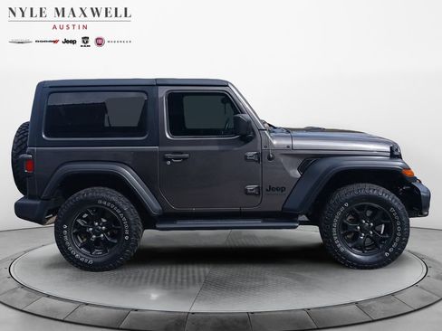 Used 2020 Jeep Wrangler Sport image 16