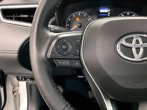 Used 2023 Toyota Corolla Cross LE w/ Moonroof Package AWD/4WD image 23