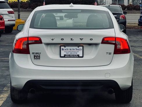 Used 2012 Volvo S60 T5 w/ Multimedia Pkg FWD image 8