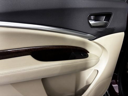 Certified 2018 Acura MDX SH-AWD w/ Technology Package image 36