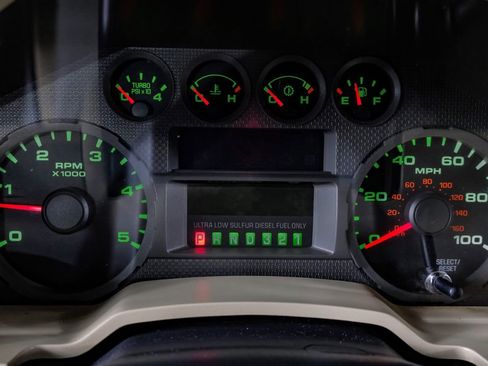 Used 2008 Ford F250 Lariat image 19